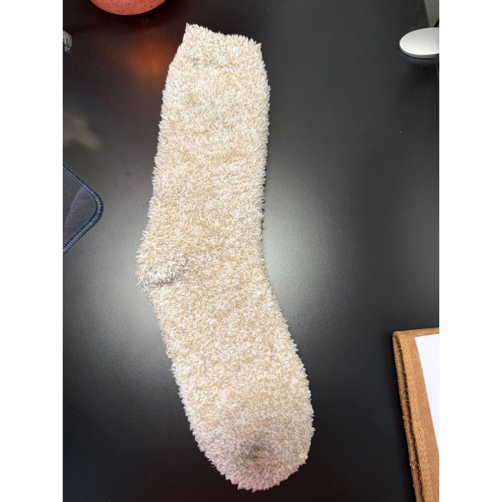 1 Pair Barefoot Dreams Lounge Socks - Picture 1 of 2